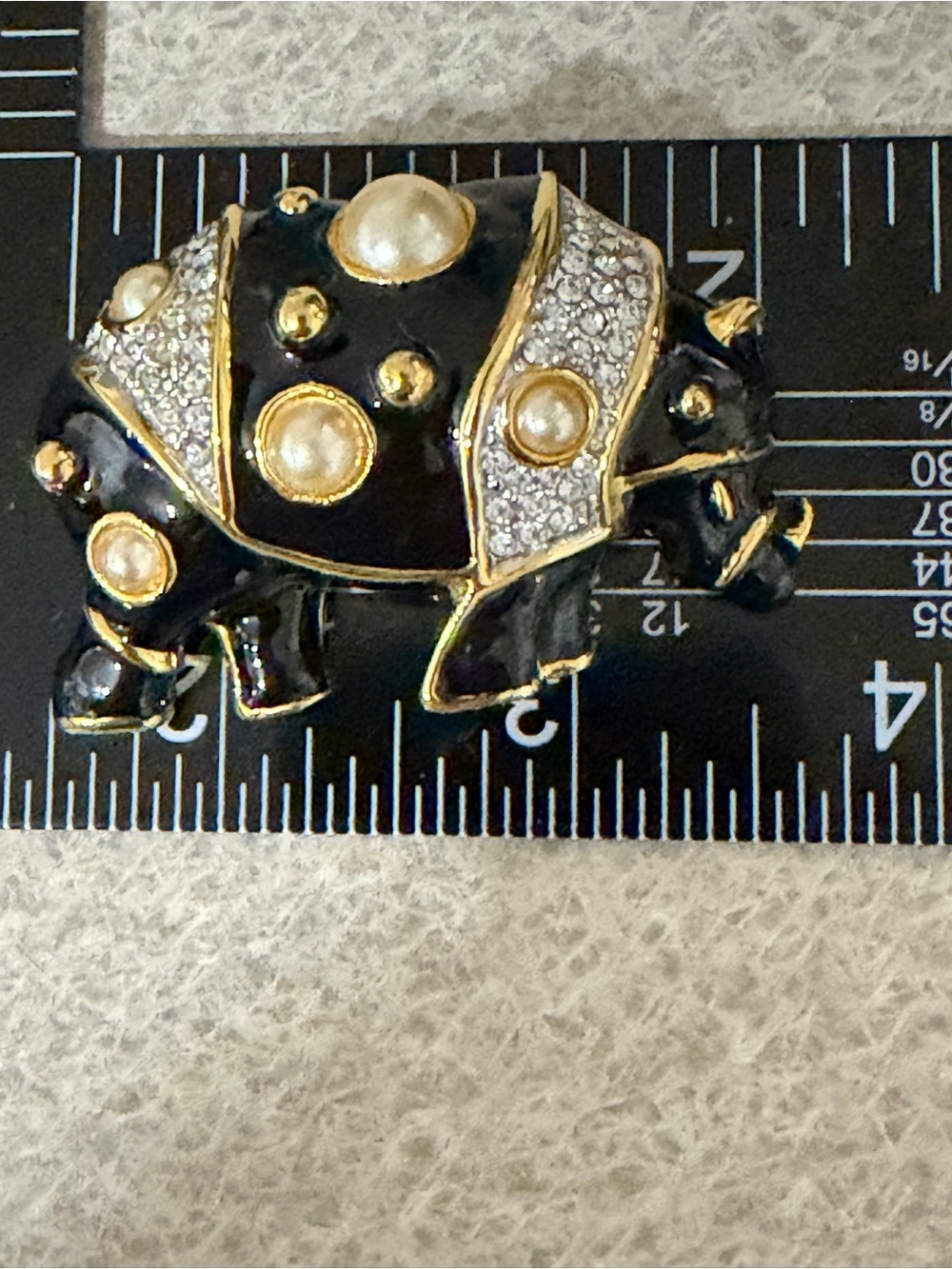 Vtg Kenneth Jay Lane (KJL) Black Enamel Rhino Brooch Rhinestone & Pearl Figural - Picture 8 of 16